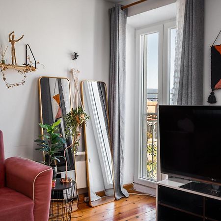 Laval Apartment Mantouki Esterno foto