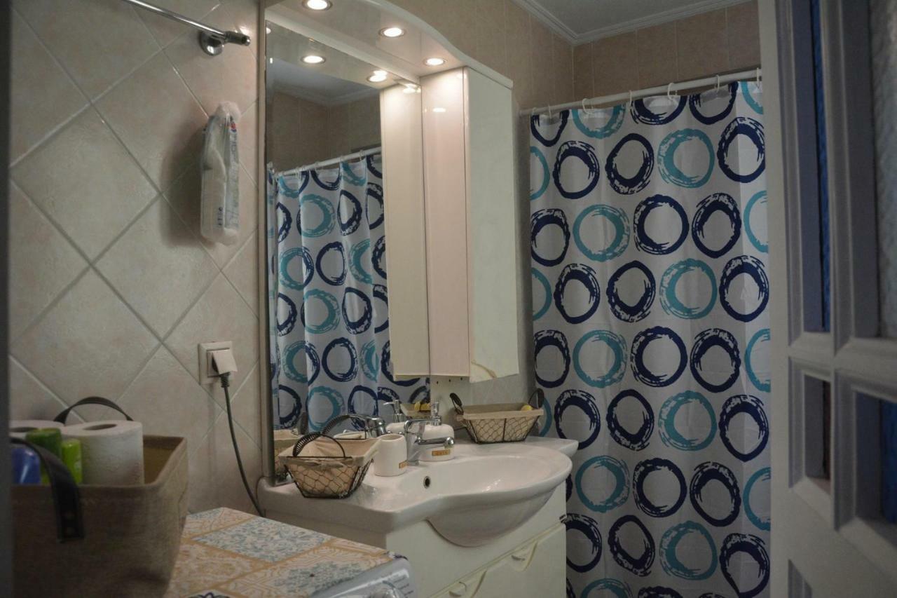 Laval Apartment Mantouki Esterno foto